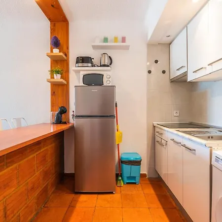 65 Pool, Cosy And Calm Apartment *