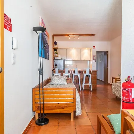 65 Pool, Cosy And Calm Apartment